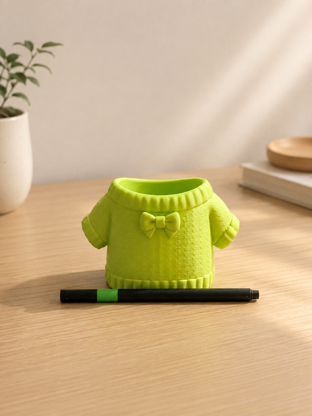 3D Printed Sweater Pen Holder