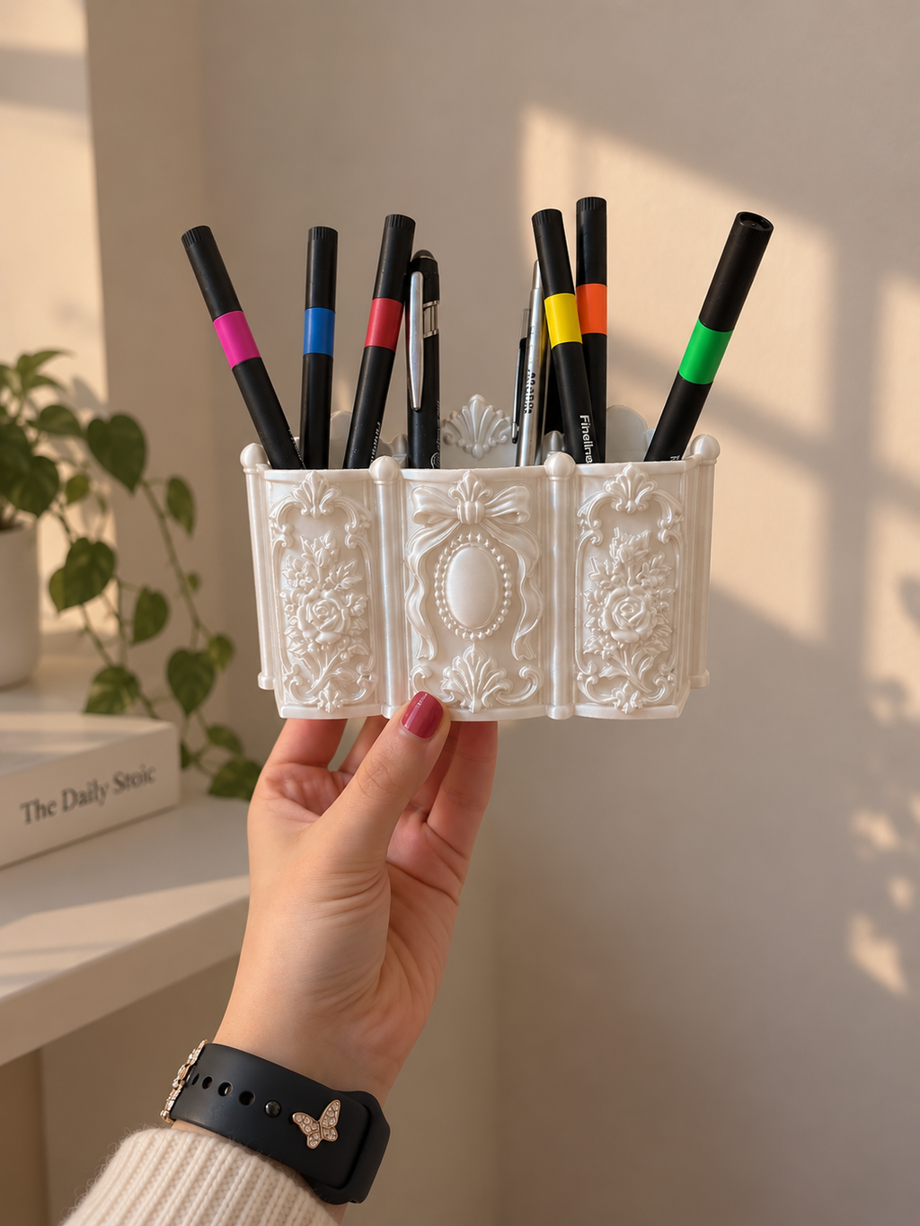 Vintage Ornate Pen Holder