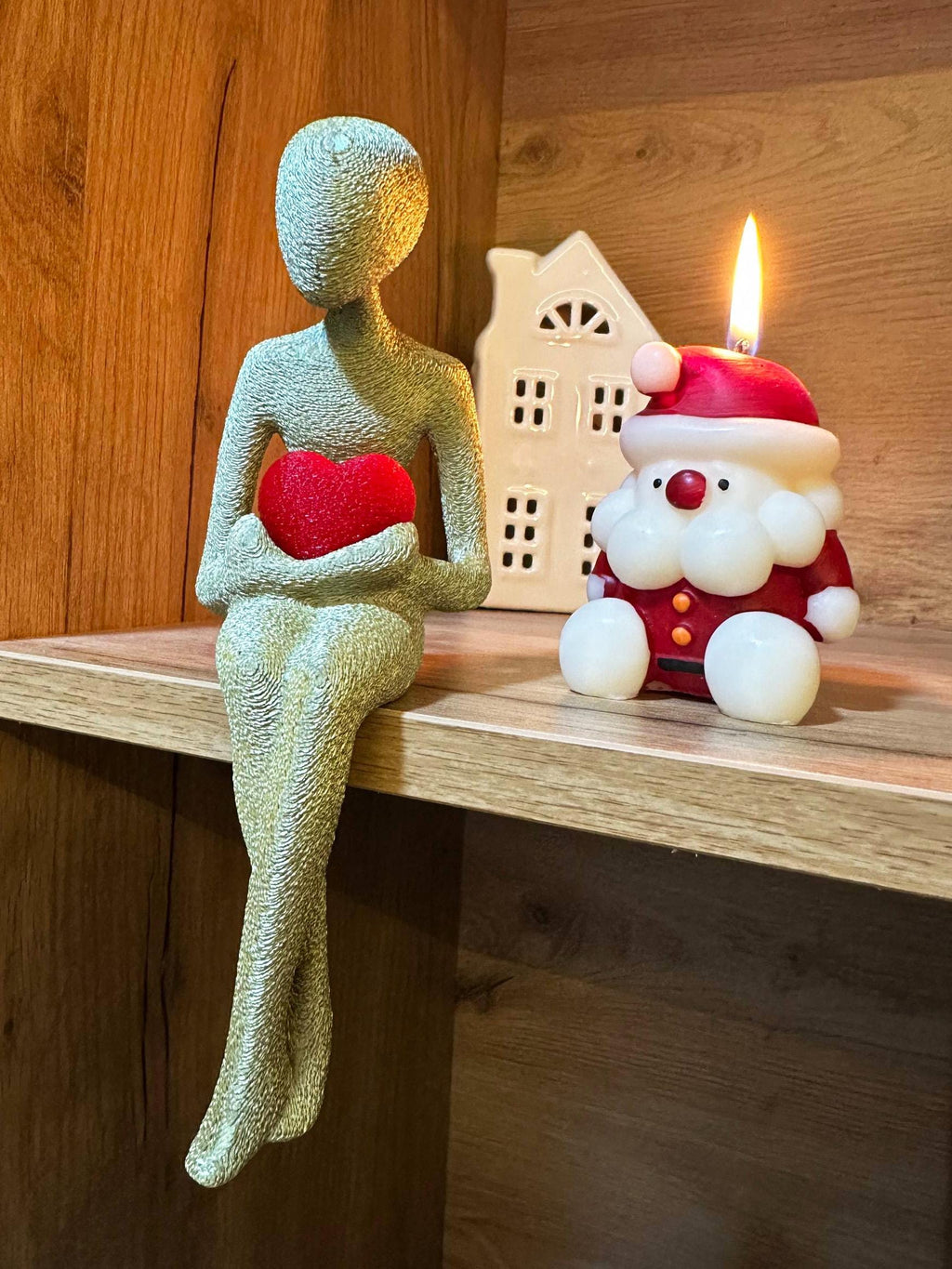 3D Printed Shelf Edge Figurine, Minimalist Sitting Figure with Heart, Romantic Sculpture Home Decor