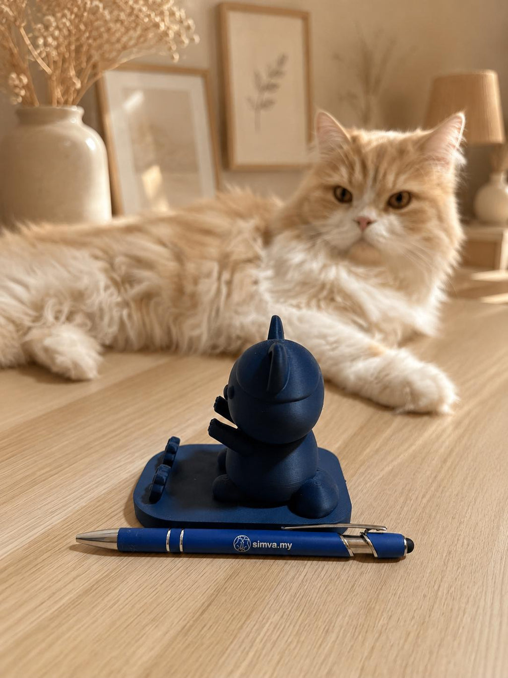3D Printed Cat Mobile Holder, Tablet Stand,Handmade Desk Accessory, Cat Lover Gift, Kawaii Phone Holder for Desk