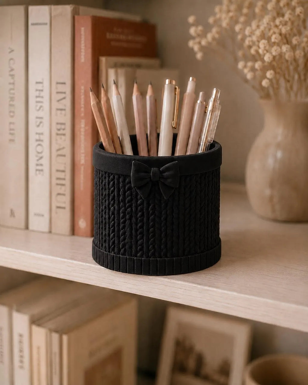 3D Printed Bow Pen Holder, Knit Texture Pencil Cup, Cute Desk Organizer, Coquette Office Decor, Teacher Gift, Aesthetic Desk Accessory